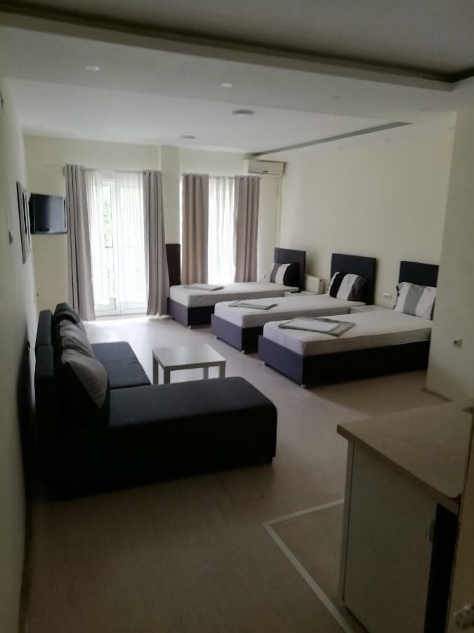 Accommodation Elegance Nis Exterior photo